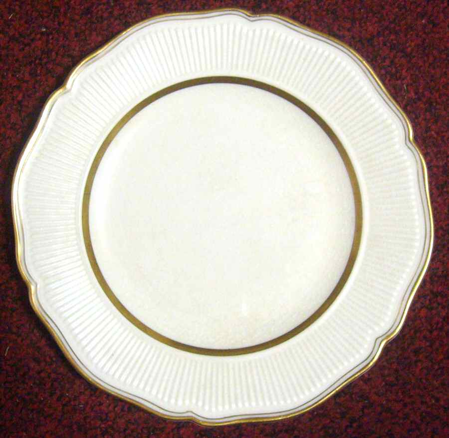 D4250 Dinner Plate by Royal Doulton-1
