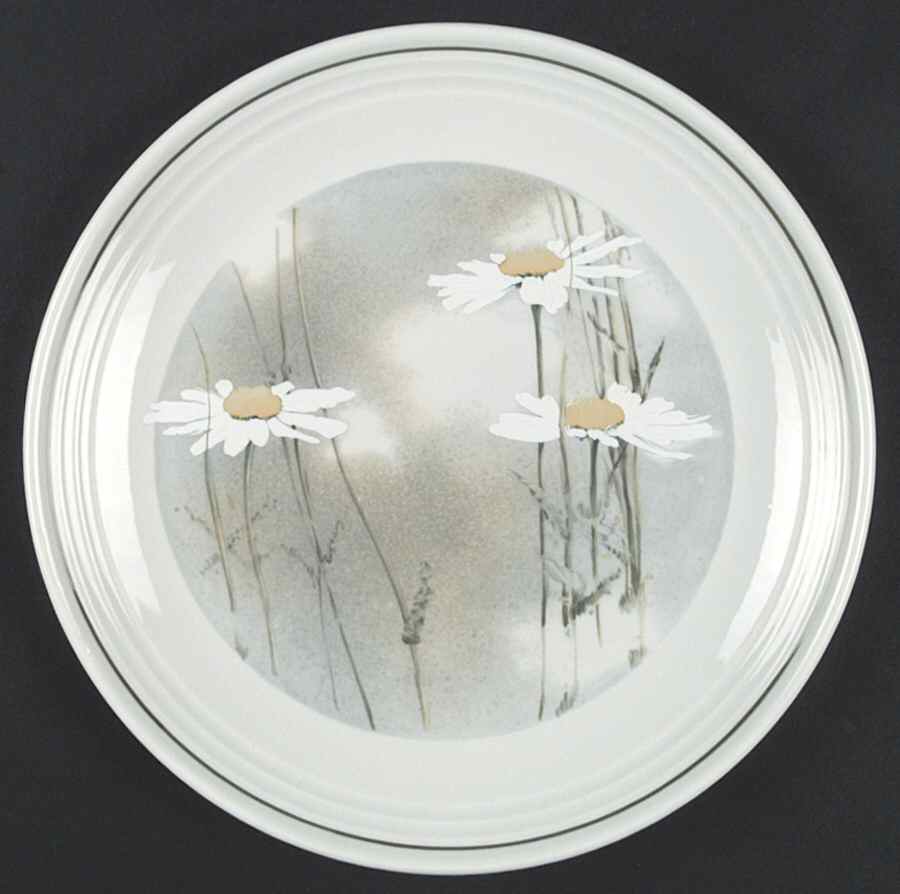 Daisyfield Dinner Plate by Royal Doulton-1