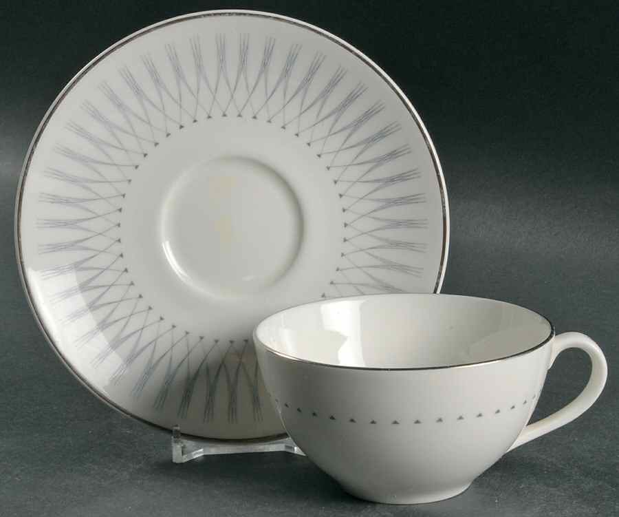 Debut Flat Cup & Saucer Set by Royal Doulton-1