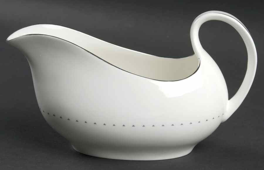 Debut Gravy Boat by Royal Doulton-1