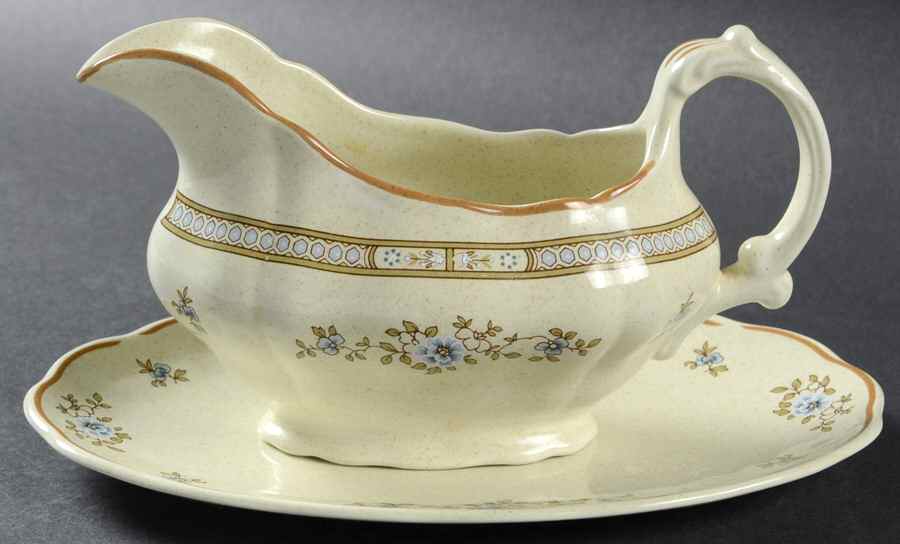 Dorset Gravy Boat & Underplate/Relish by Royal Doulton-1