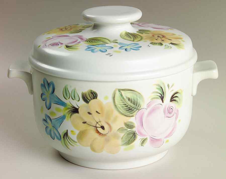 Dubarry 1.25 Qt Round Covered Casserole by Royal Doulton-1