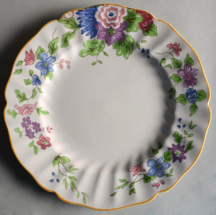 Dunbar Dinner Plate by Royal Doulton-1