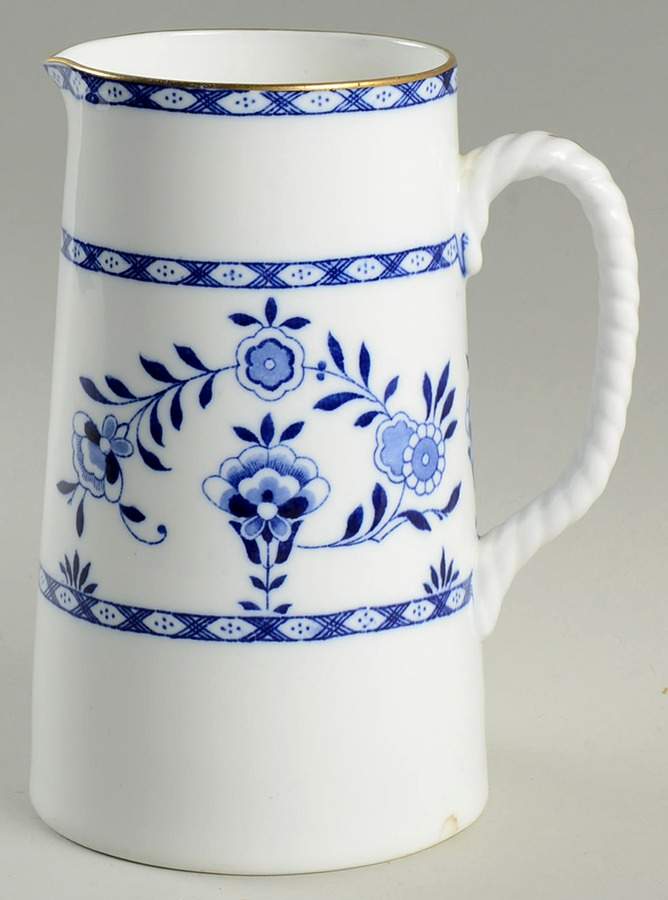 E1430 40 Oz Pitcher by Royal Doulton-1