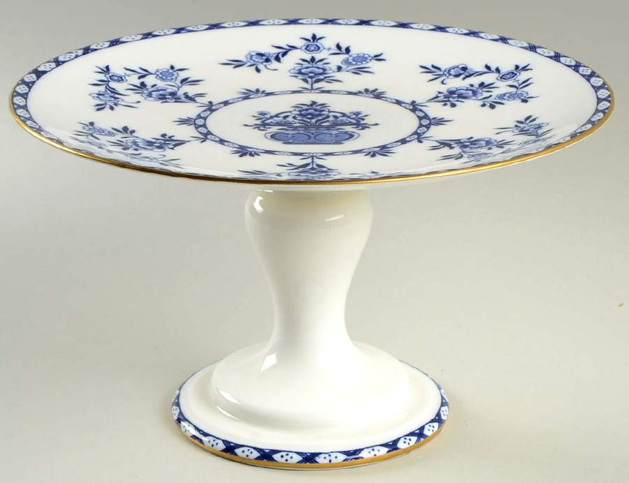 E1430 9" Diameter Pedestal Cake Stand by Royal Doulton-1
