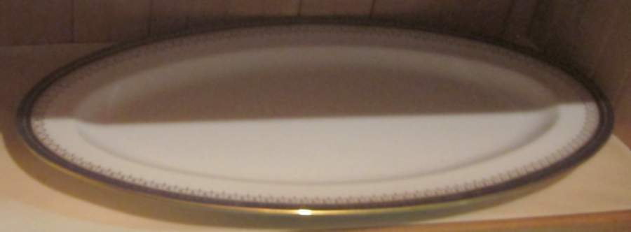 E5080 22" Oval Serving Platter by Royal Doulton-1