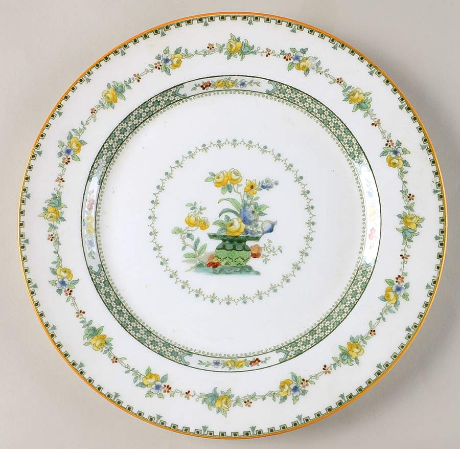 E7626 Dinner Plate by Royal Doulton-1