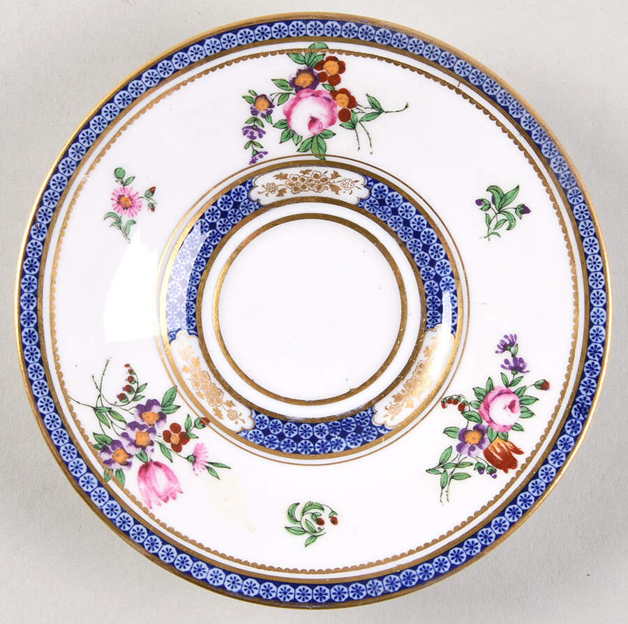 E8042 Saucer by Royal Doulton-1