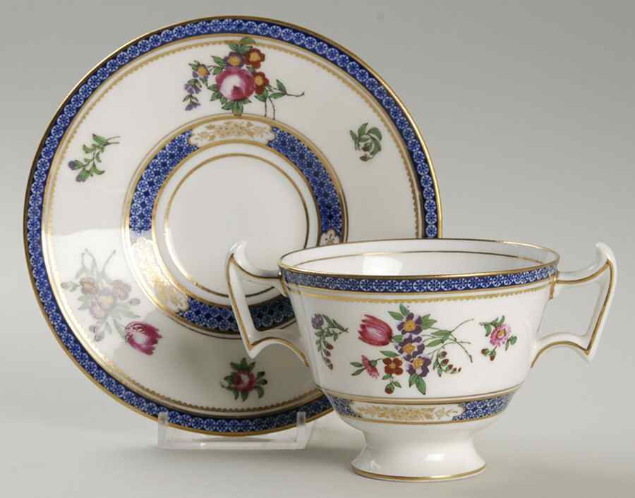 E8042 Footed Bouillon Cup & Saucer by Royal Doulton-1