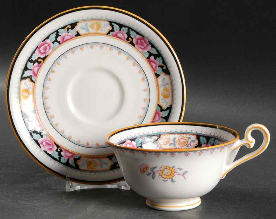 E9576 Footed Cup & Saucer Set by Royal Doulton-1