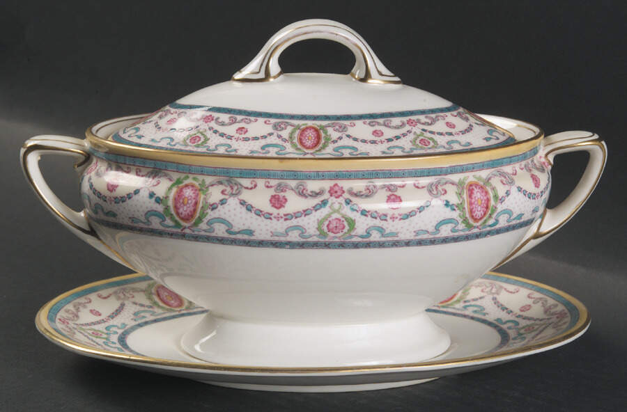 E9627 Sauce Boat & Lid with Underplate by Royal Doulton-1