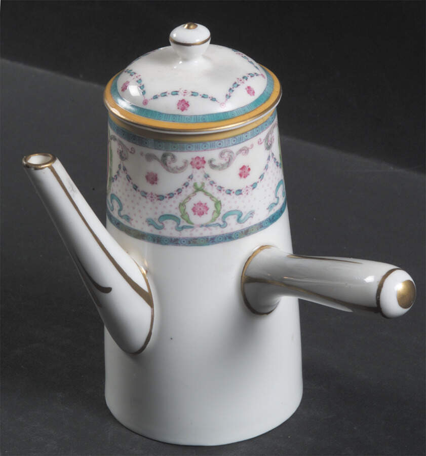 E9627 Individual Coffee Pot & Lid by Royal Doulton-1