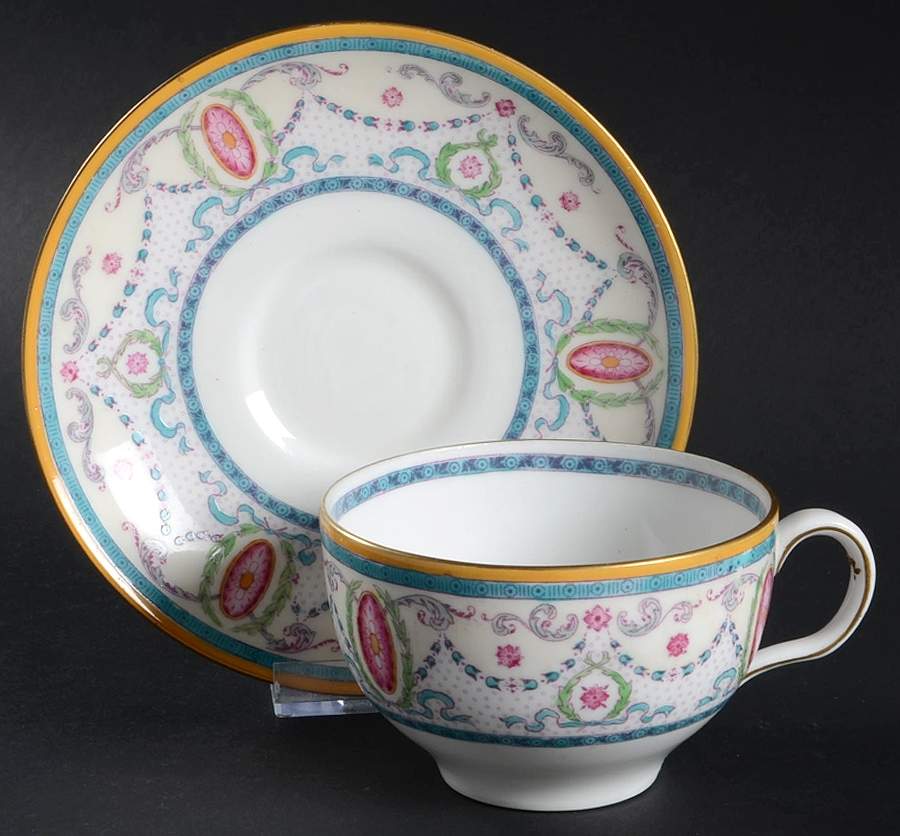 E9627 Flat Cup & Saucer Set by Royal Doulton-1