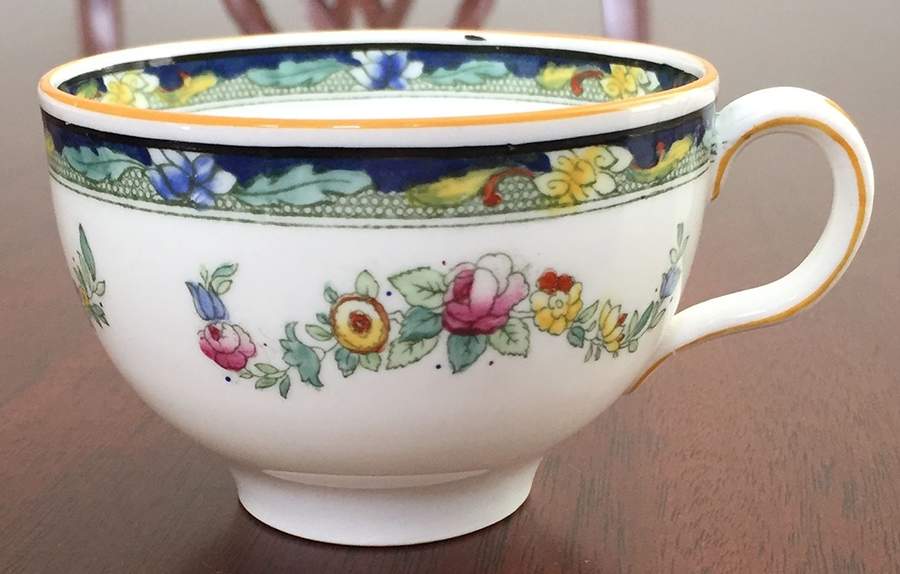 E9751 Footed Cup by Royal Doulton-1