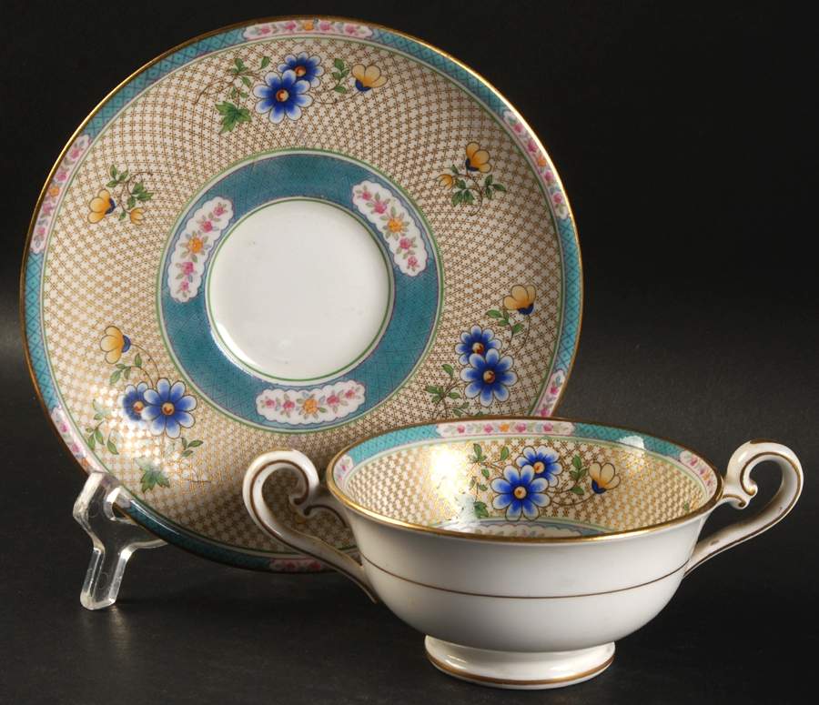 E9800 Footed Bouillon Cup & Saucer by Royal Doulton-1