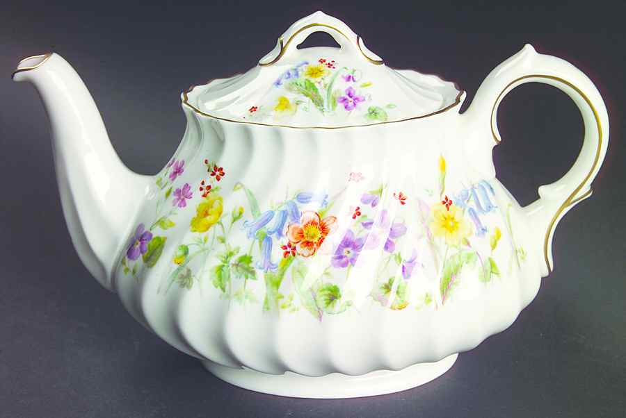 Easter Morn Teapot & Lid by Royal Doulton-1