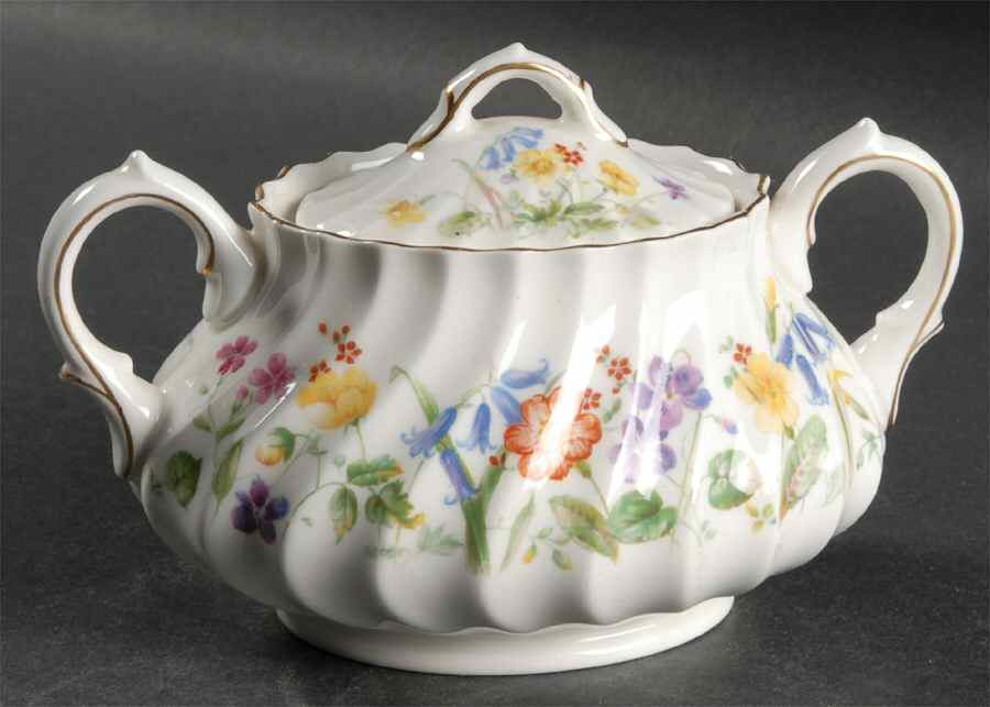 Easter Morn Sugar Bowl & Lid by Royal Doulton-1