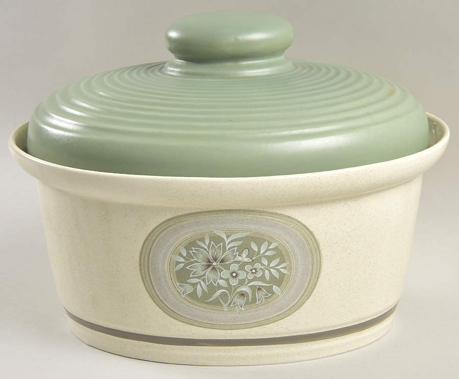 Earthflower 2.25 Quart Oval Covered Casserole by Royal Doulton-1