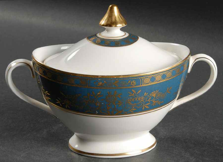 Earlswood Sugar Bowl & Lid by Royal Doulton-1