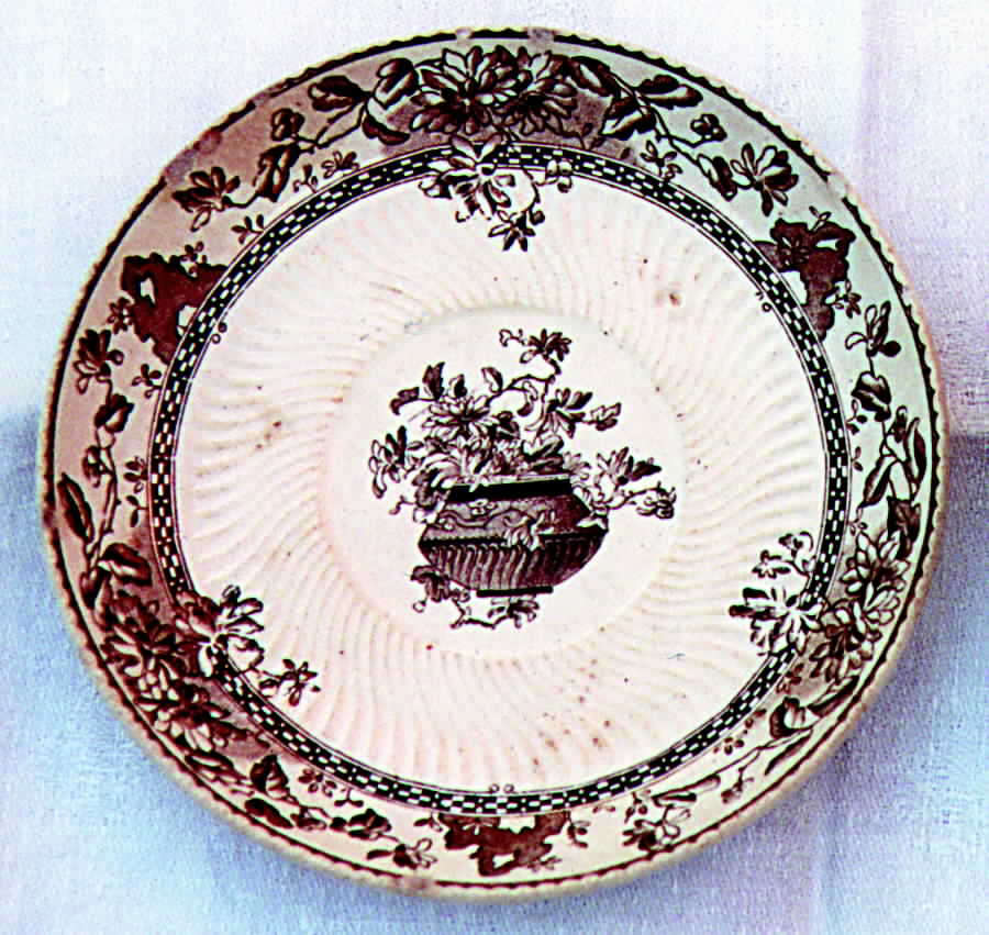 Elaine (Gray, Swirl) Saucer by Royal Doulton-1