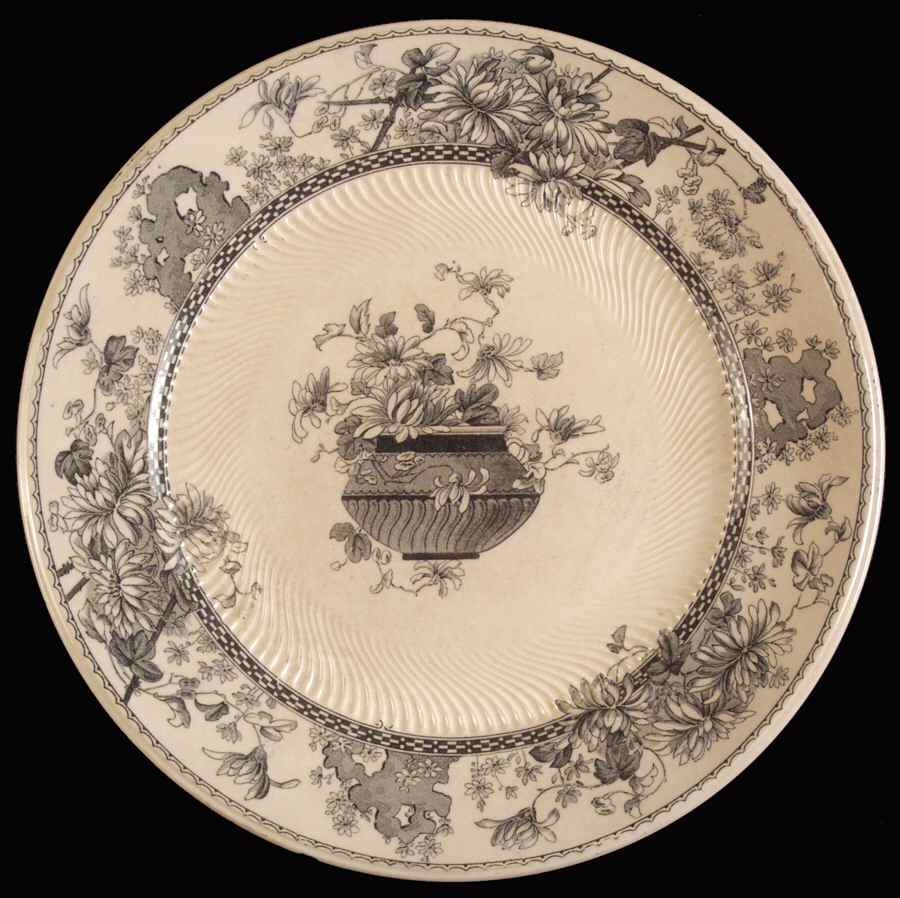 Elaine (Gray, Swirl) Luncheon Plate by Royal Doulton-1