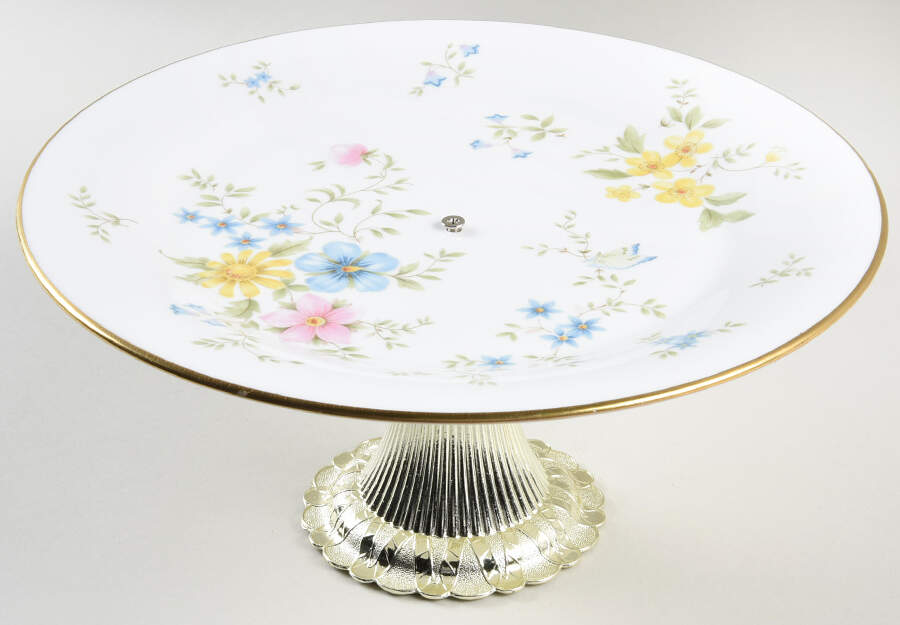Elegy Cake Stand with 4"-5" Metal Pedestal  Hc by Royal Doulton-1