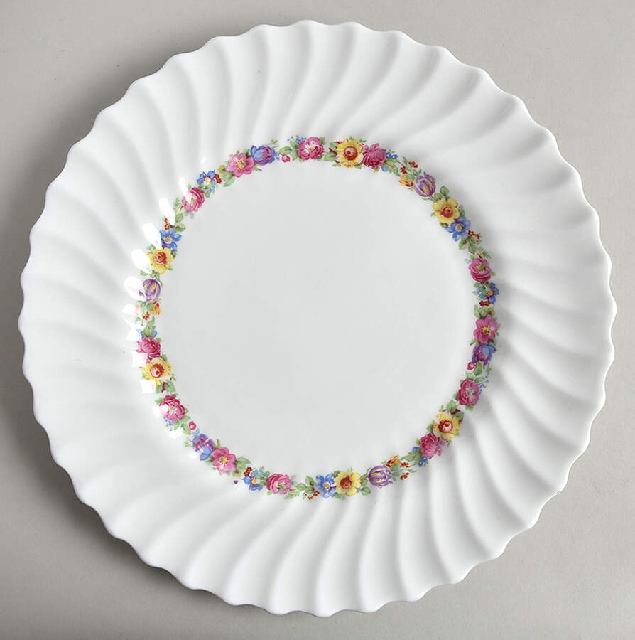 Evesham Dinner Plate by Royal Doulton-1