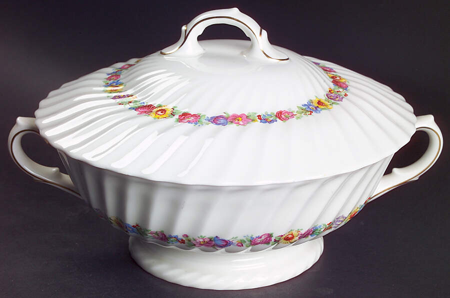Evesham Round Covered Vegetable by Royal Doulton-1