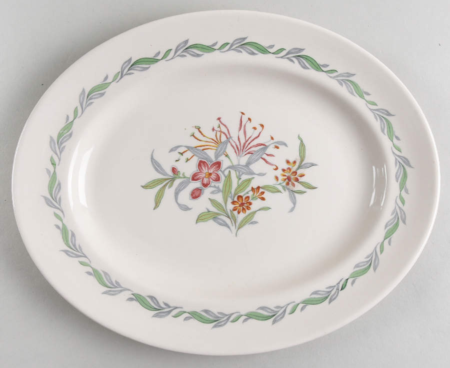 Fairfield 10" Oval Serving Platter by Royal Doulton-1