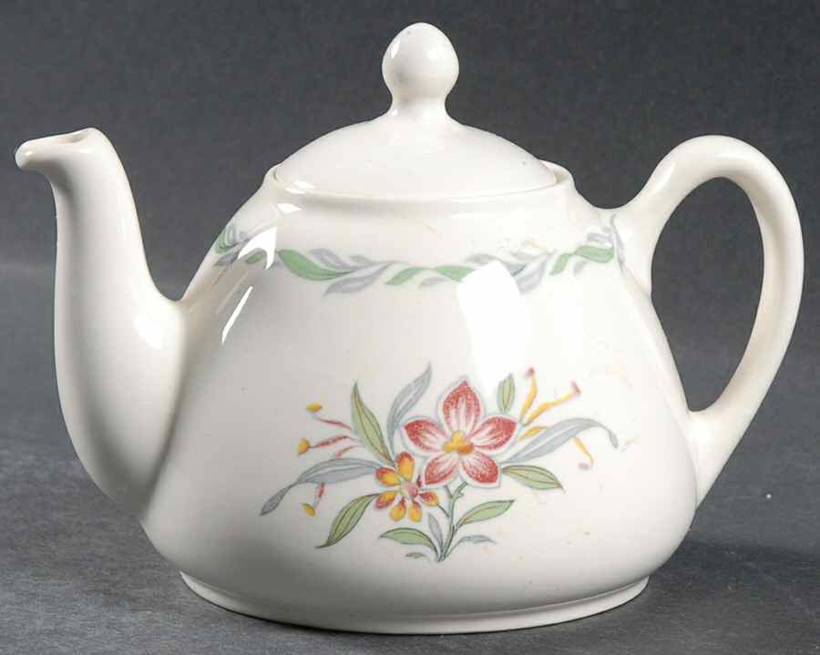 Fairfield Mini Teapot & Lid by Royal Doulton-1