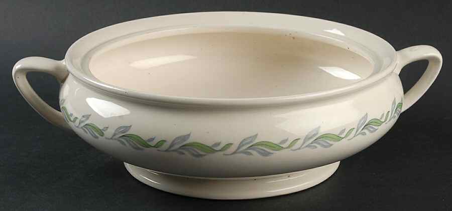 Fairfield Round Vegetable No Lid by Royal Doulton-1