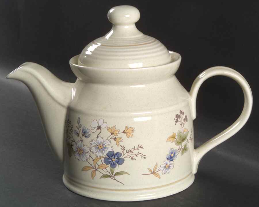 Fairford Teapot & Lid by Royal Doulton-1