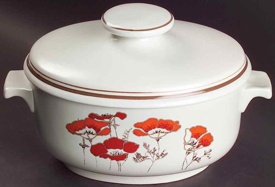 Fieldflower 2.25 Quart Oval Covered Casserole by Royal Doulton-1