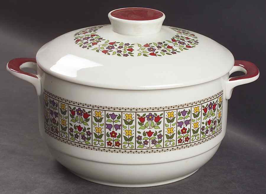 Fireglow 2 Qt Round Covered Casserole by Royal Doulton-1
