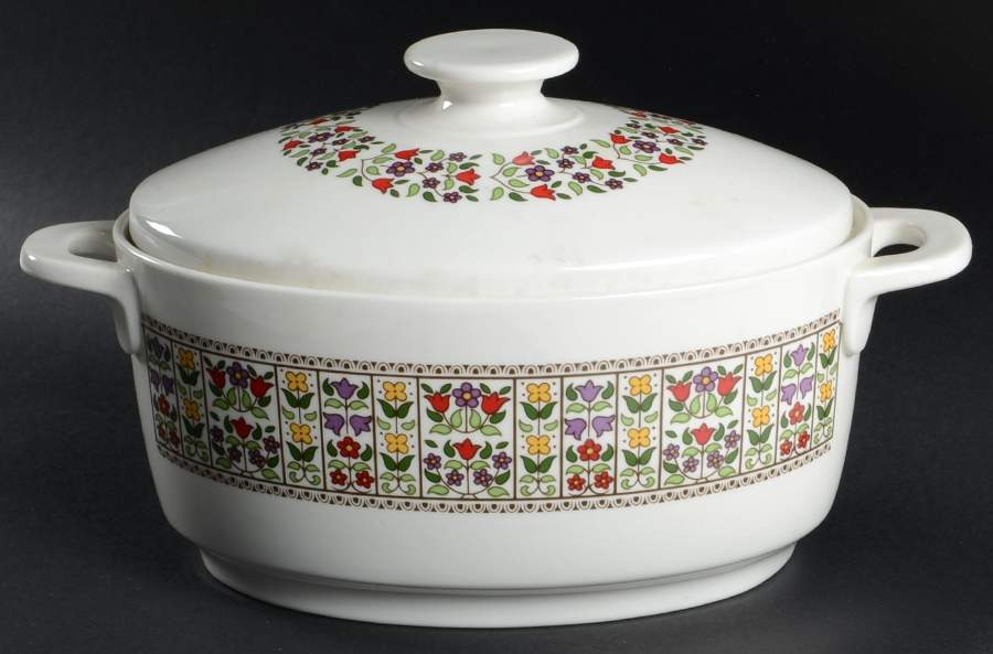 Fireglow 2 Quart Oval Covered Casserole by Royal Doulton-1
