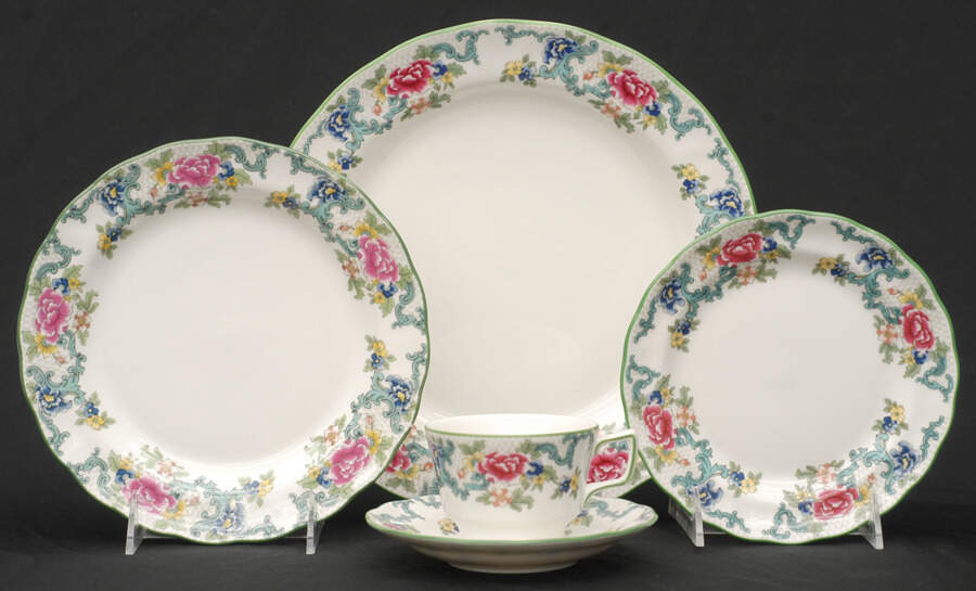 Floradora Green 5 Piece Place Setting by Royal Doulton-1