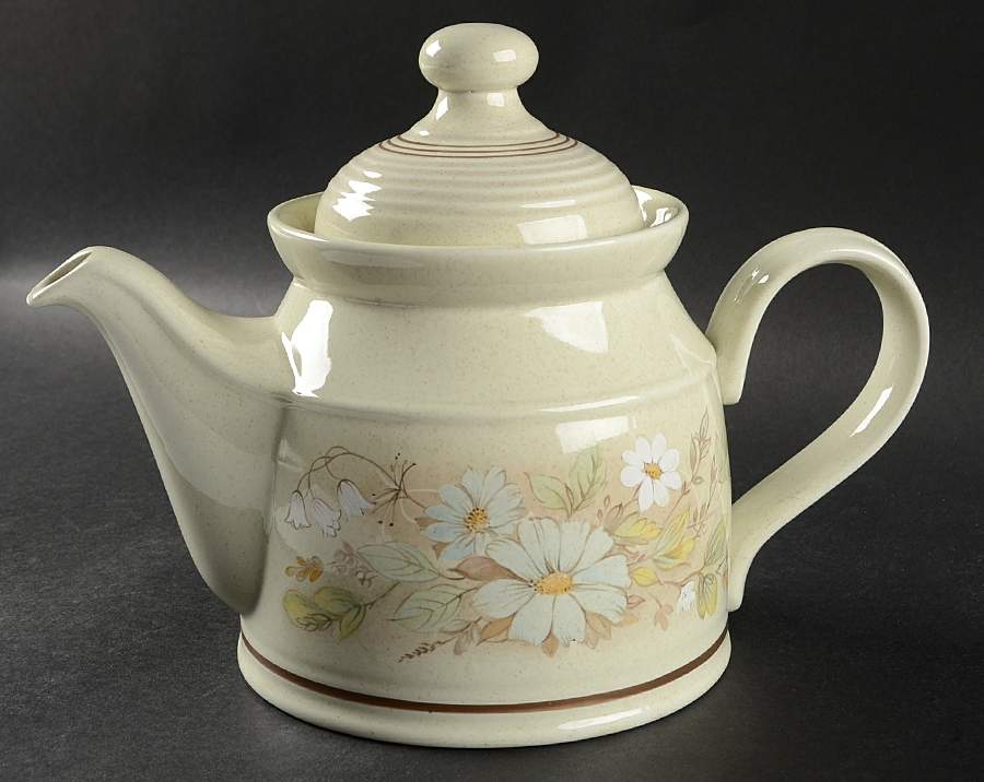 Florinda Teapot & Lid by Royal Doulton-1