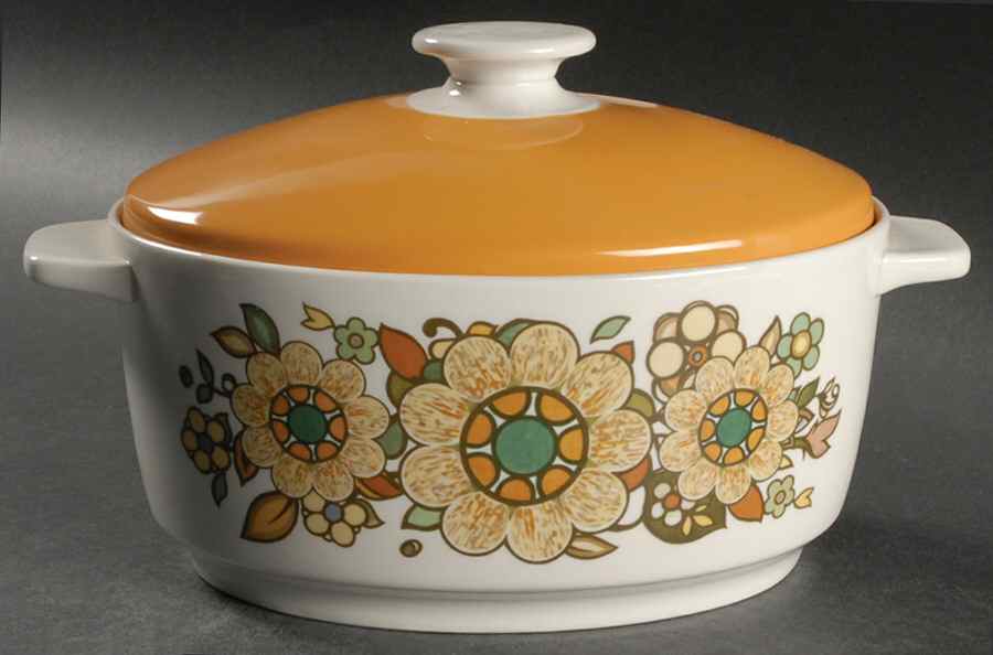 Forest Flower 1.75 Quart Oval Covered Casserole by Royal Doulton-1