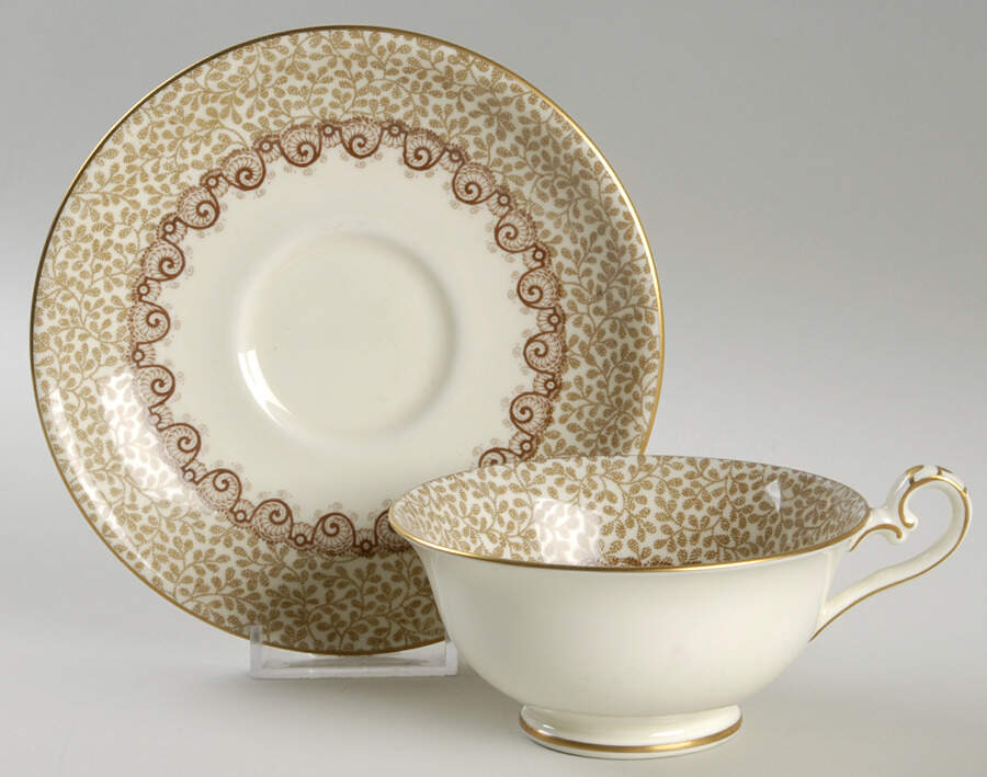 Gaythorne Footed Cup & Saucer Set by Royal Doulton-1