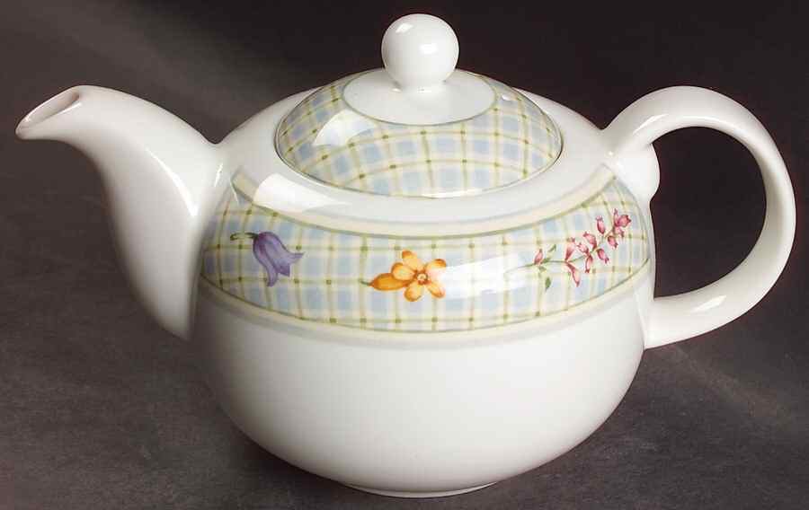 Gingham Floral Teapot & Lid by Royal Doulton-1
