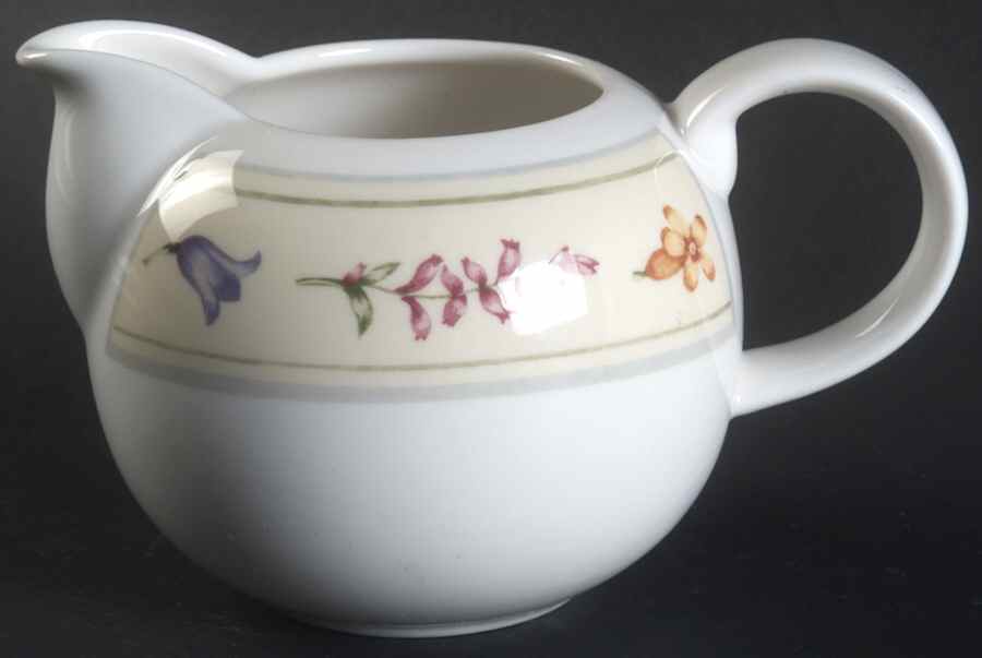 Gingham Floral Creamer by Royal Doulton-1