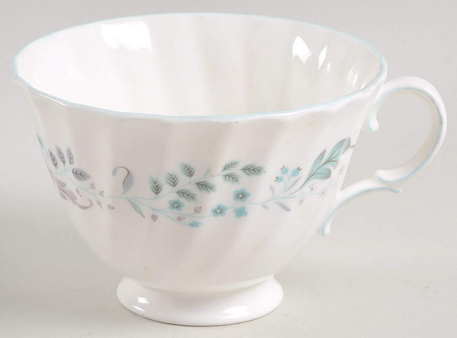 Glen Auldyn Footed Cup by Royal Doulton-1