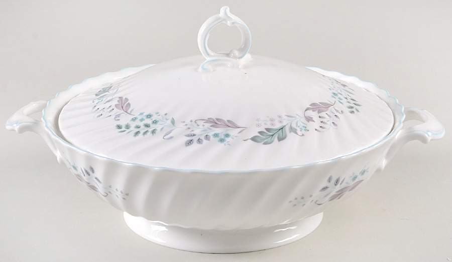 Glen Auldyn Round Covered Vegetable by Royal Doulton-1