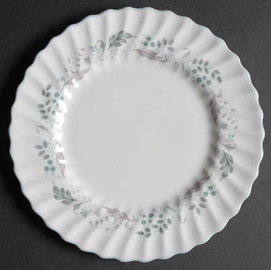 Glen Auldyn Luncheon Plate by Royal Doulton-1