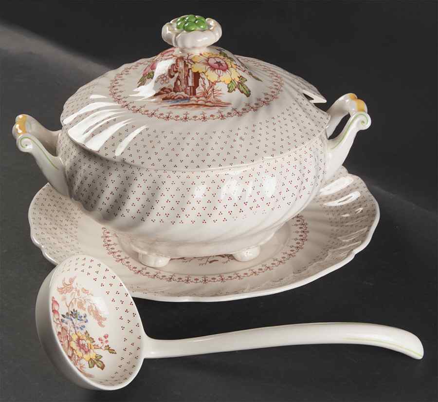 Grantham Tureen & Lid w/Ladle & Underplate by Royal Doulton-1