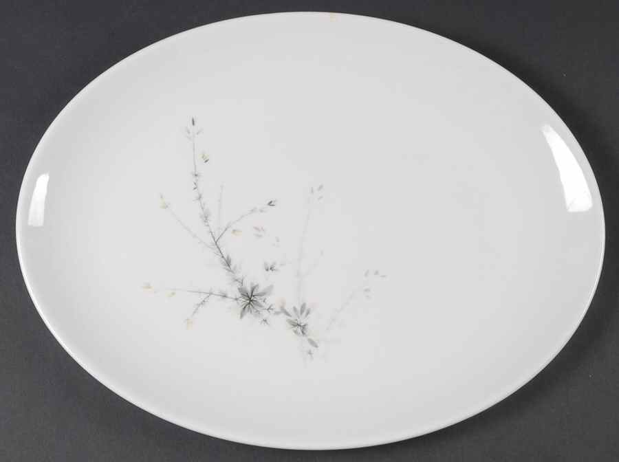 Greenbrier 13" Oval Serving Platter by Royal Doulton-1