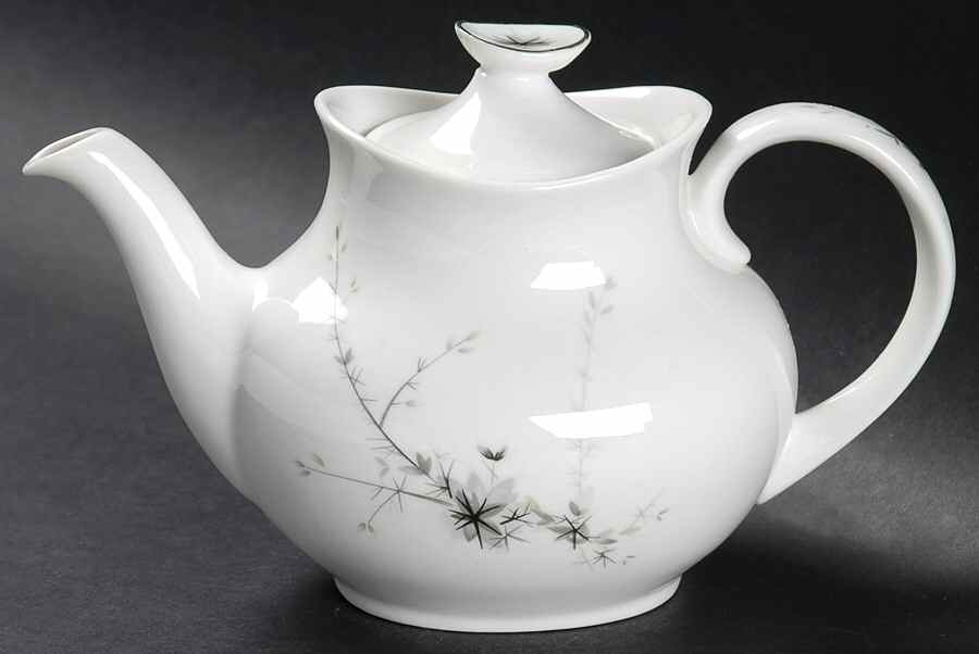 Greenbrier Mini Teapot & Lid by Royal Doulton-1