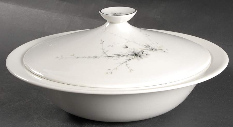 Greenbrier Round Covered Vegetable by Royal Doulton-1