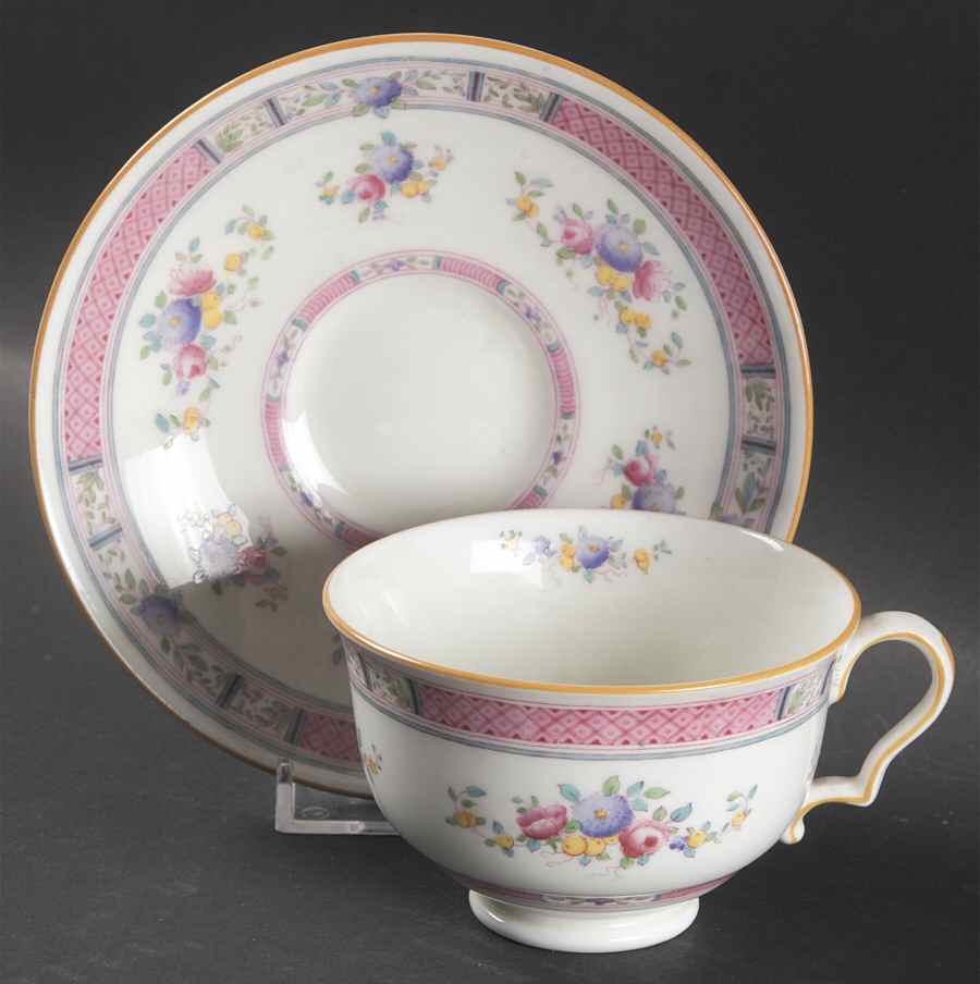 H1442 Footed Cup & Saucer Set by Royal Doulton-1