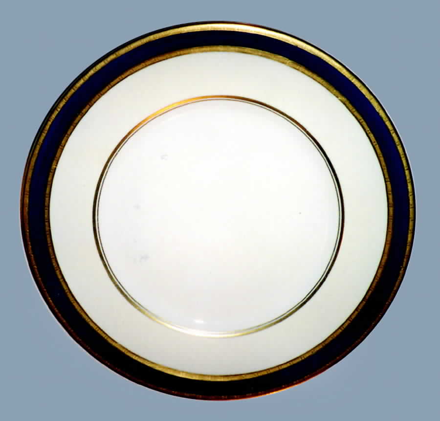 H1849 Dinner Plate by Royal Doulton-1